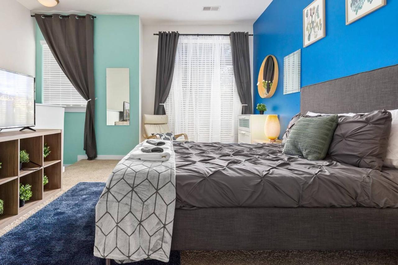 Trifecta Ace Location Pool & Gym Superhost Apartamento